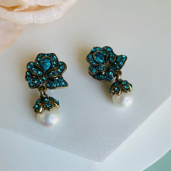 Heidi Daus Crystal Pave Flower Pearl Earrings - Picture 6 of 8